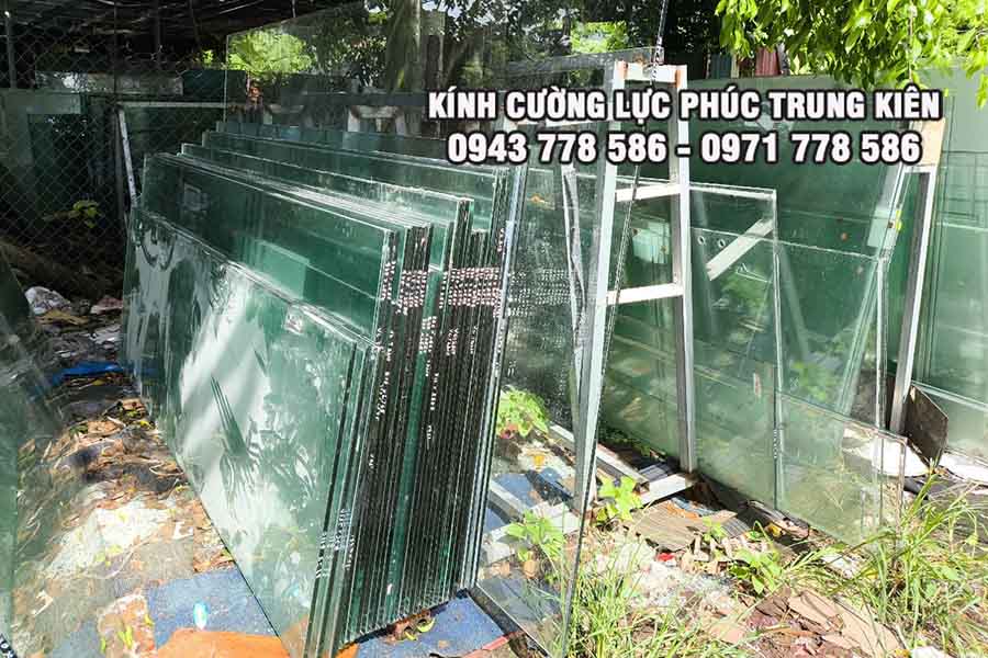 kinh-cuong-luc-cu-tai-cong-trinh-hoa-binh